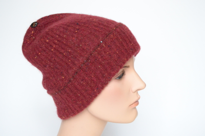 Вязаная шапка красного цвета с отворотом Вицио Италия