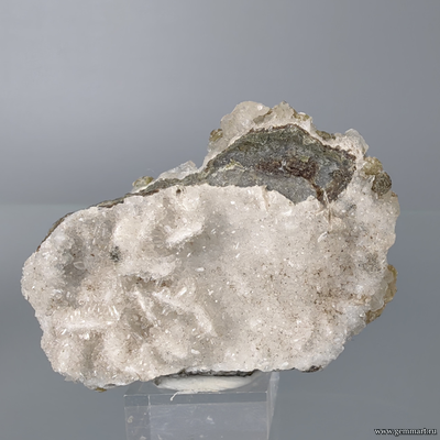 Апофиллит, стильбит, окенит, халцедон. Индия. 54*35*20мм