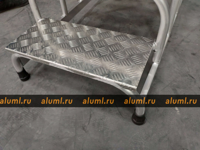 Монтажная подставка тип -1 5 ступени мобильная