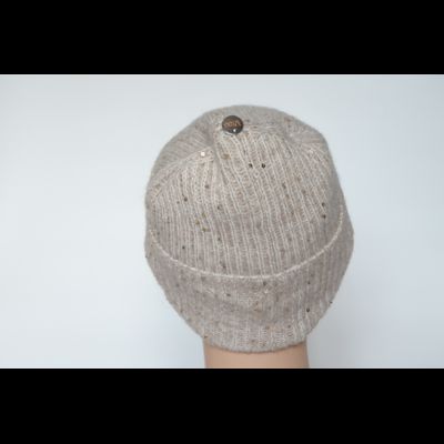 Женская тонкая шапка с отворотом Vizio Италия 6979 CRYO бежевая