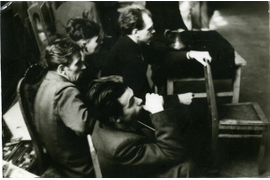 В учебной мастерской. На переднем плане: В.Прошкин, слева – В. Малевский. На заднем плане крайний справа – О. Еремеев
