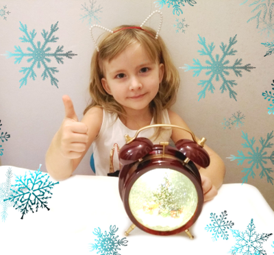 Будильник музыкальный с Елью в шаре со светом, 6,5*14*18 СМ