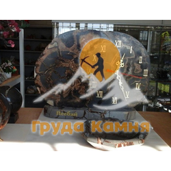 Часы из натурального камня