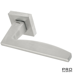 Дверная ручка на квадратном основании Fratelli Cattini "TECH" 8-CS матовый хром