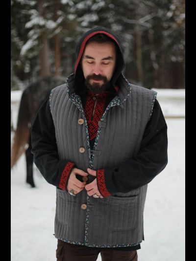 Стёганый мужской жилет &quot;Родное тепло&quot;