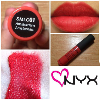 Стойкая жидкая матовая помада NYX Soft Matte Lip Cream 01 Amsterdam