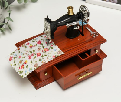 Шкатулка музыкальная механическая "Швейная машинка" 9,5х18х13,5 см