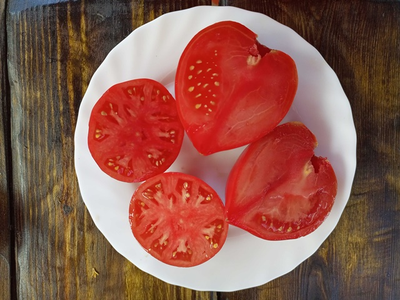 Томат Шурики