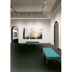 Ламинат Wineo Черный Матовый LA067CM-1 в интерьере