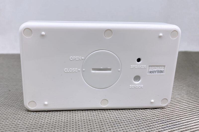 Влагозащищённые часы Rhythm 8RDA72SR03