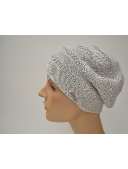 Белый берет со стразами весна 2026