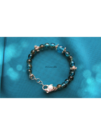 Отдых на лазурном берегу... Браслет в морском стиле с бусинами "кракле" и рыбкой