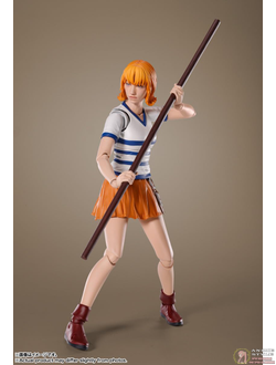 Фигурка Нами (Nami Netflix Series S.H.Figuarts)