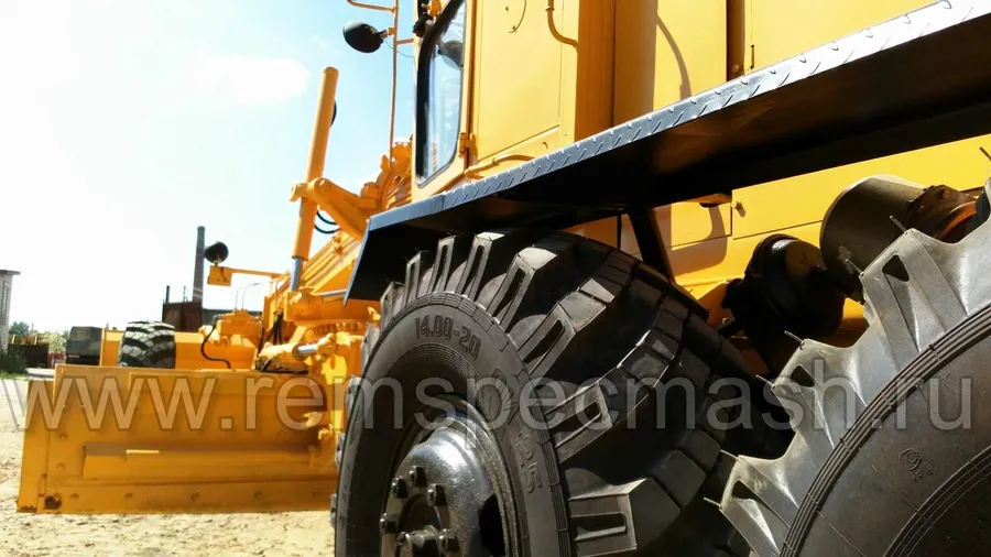 Автогрейдер ДЗ-180 после полного капремонта