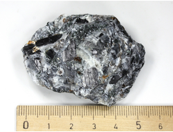 Энигматит, Россия, Мурманская обл. (54*41*18 мм, 48 г) №25623