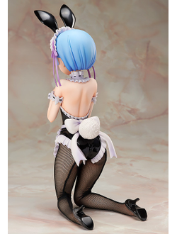 Фигурка 1/4 Рем (Rem Bunny ver.)