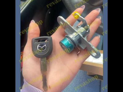 Личинка замка двери багажника Мazdа 3 bк