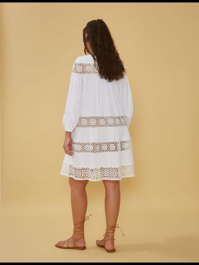 Шикарное пляжное платье с шитьем