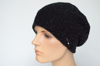 beret-s-biserom-vyazaniy-vizio-italiya-1082-cherniy
