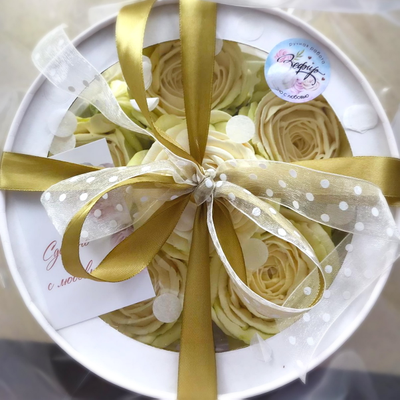 Белые розы из зефира
