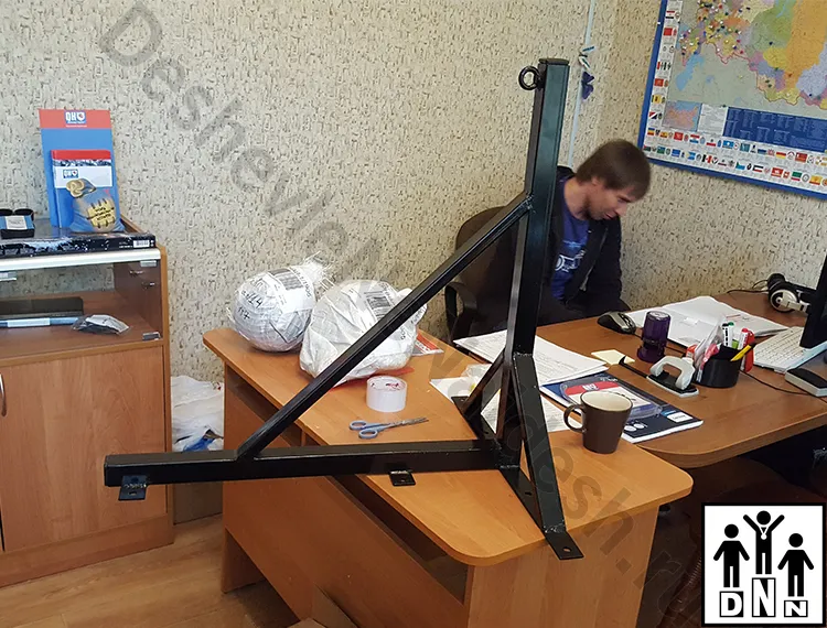 кронштейн для боксерского мешка