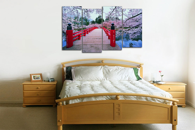 Модульная картина "Цветущий мостик. Сакура"