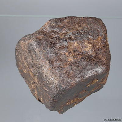 Лимонит по пириту. Южный Урал. Россия. 45*42*42мм