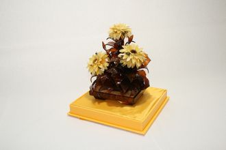 Икебана хризантема
