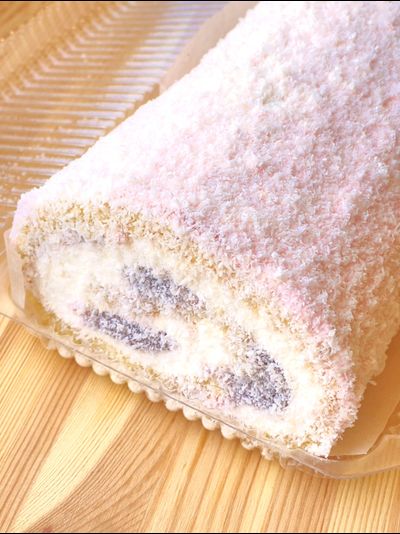 Рулет с клубникой "Снежный" (550г)