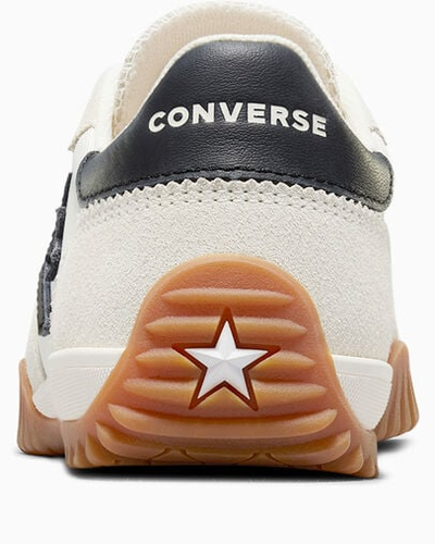 Кроссовки замшевые Converse Run Star Trainer белые фото сзади
