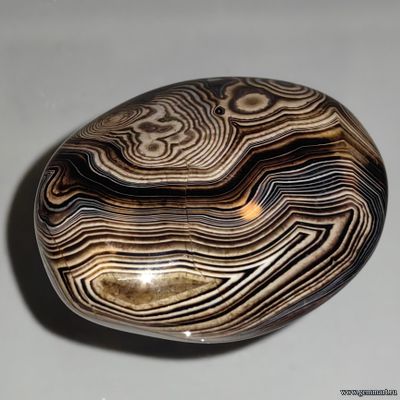 Агат, галтель. Мадагаскар. 54*45*24мм