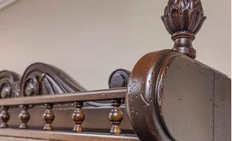 Полка кухонная резная.