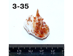Ванадинит натуральный (щетка) №3-35: 26*24*16мм