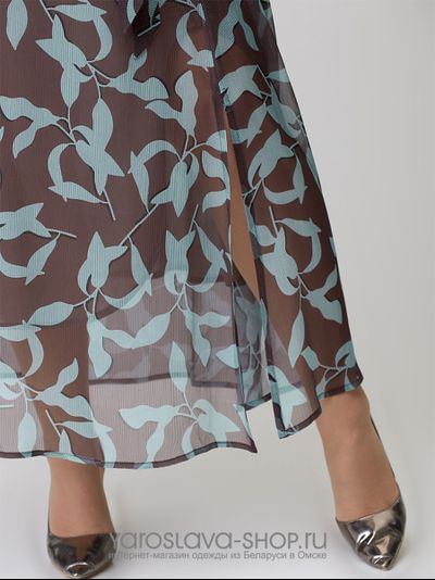 Шифоновое платье коричневое с растительным орнаментом
