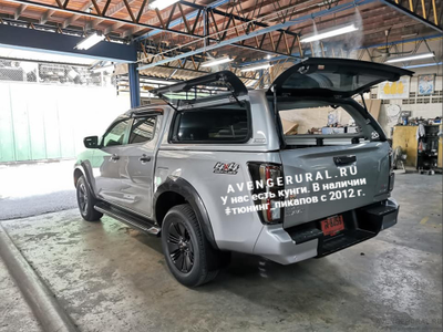 Кунг Carryboy SLR для Isuzu D-max 3-го поколения RG-01 2021+ в цвете 568 серебристый металлик