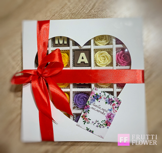 Коробка с шоколадными розами № 2