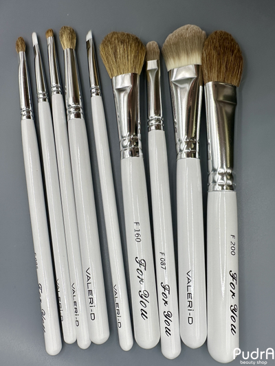 Valeri-D Набор из 9 кистей в футляре For You MF91