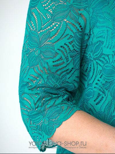 Нарядное кружевное платье бирюзового цвета
