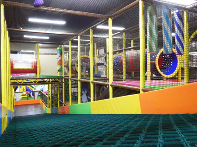 Горка с тюбингами для помещения