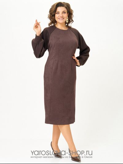 Стильное трикотажное платье в коричневом цвете