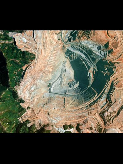 Картина обогреватель, спутниковое фото шахты каньон Бингхем