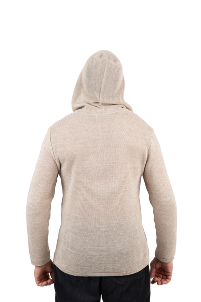 kolchuzka-s-kapushonom