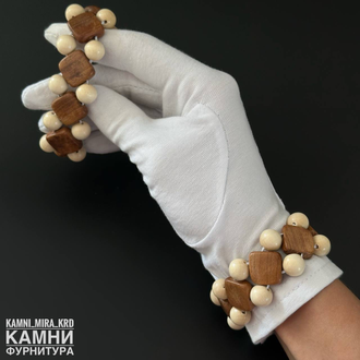 Браслет "Ромбики" из деревянных бусин 10 мм и ромбов 14,6-15 мм на резинке, цена за штуку