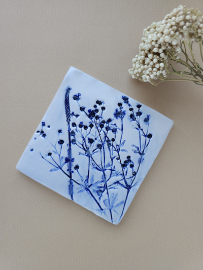 Изразцовая плитка "Цветы на белом" // 10*10