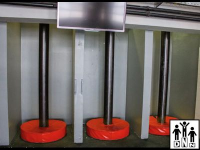 Мат для спуска пожарных по тревоге (диаметр столба 220 мм) DNN