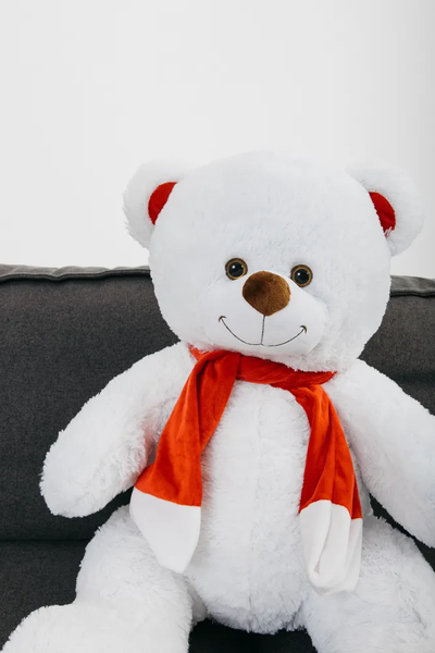 Плюшевый медведь Кельвин