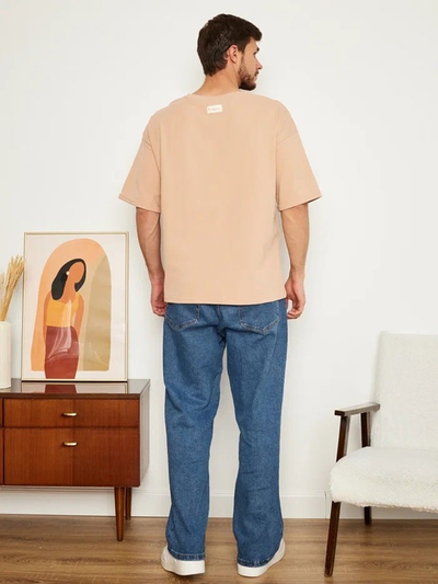 МУЖСКАЯ ФУТБОЛКА БЕЖЕВЫЙ "ЦВЕТОЧНЫЕ КЕДЫ"