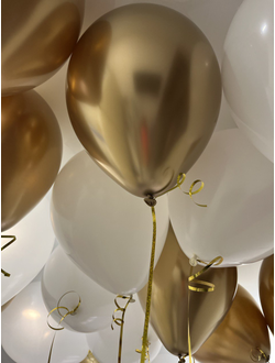 Шары золотой и белый 20 шт под потолок