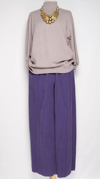 Брюки вельветовые"Палаццо защипы пояс" сиреневые до 54