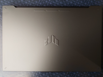 ASUS  TUF Gaming FX707VUR-HX224 ( 17.3 FHD IPS 144Hz  Core 5 210H RTX4050 (140Вт, 6Gb) 16Gb 512SSD )